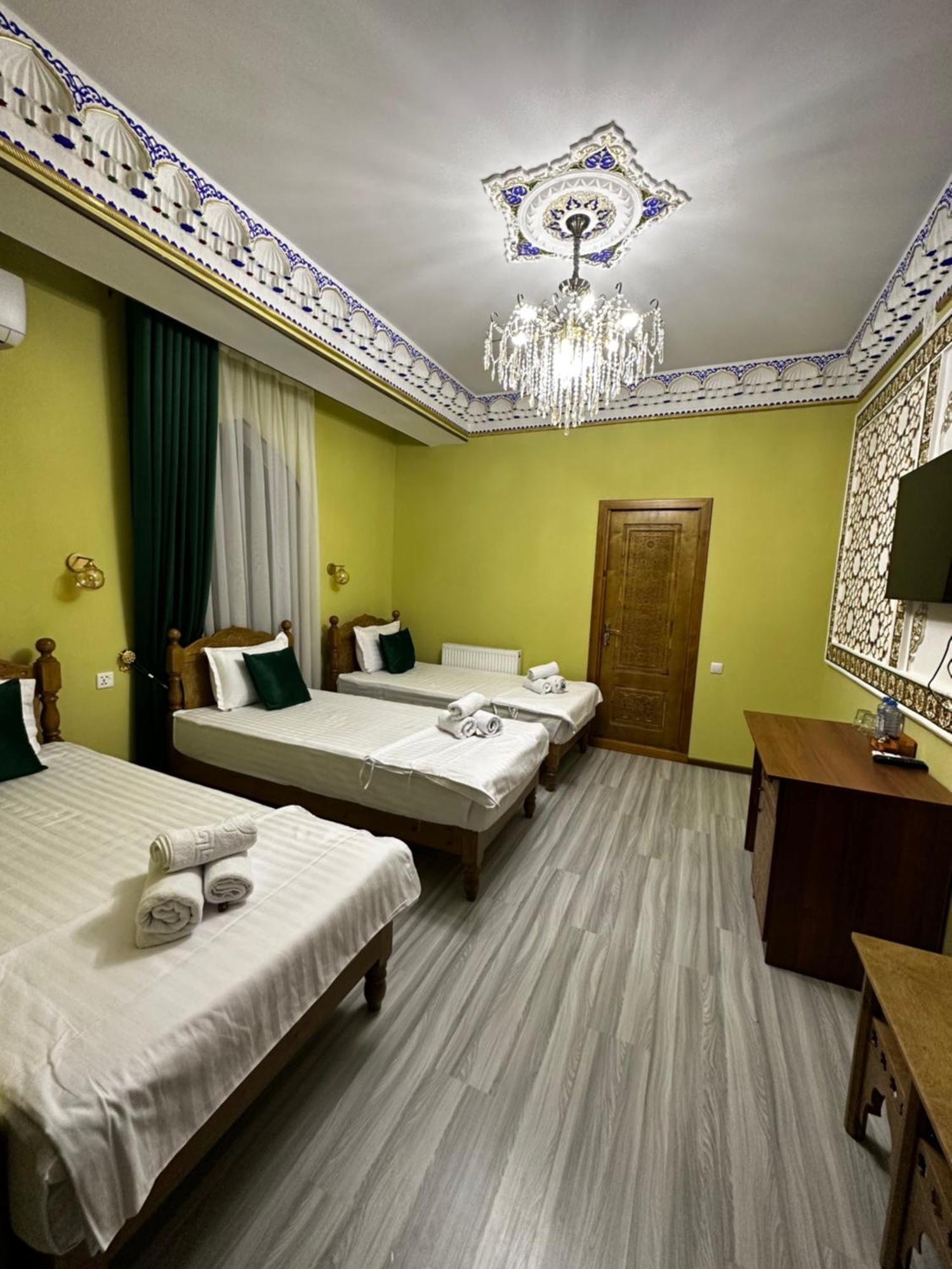 Hotel Zarhal Bukhara Esterno foto