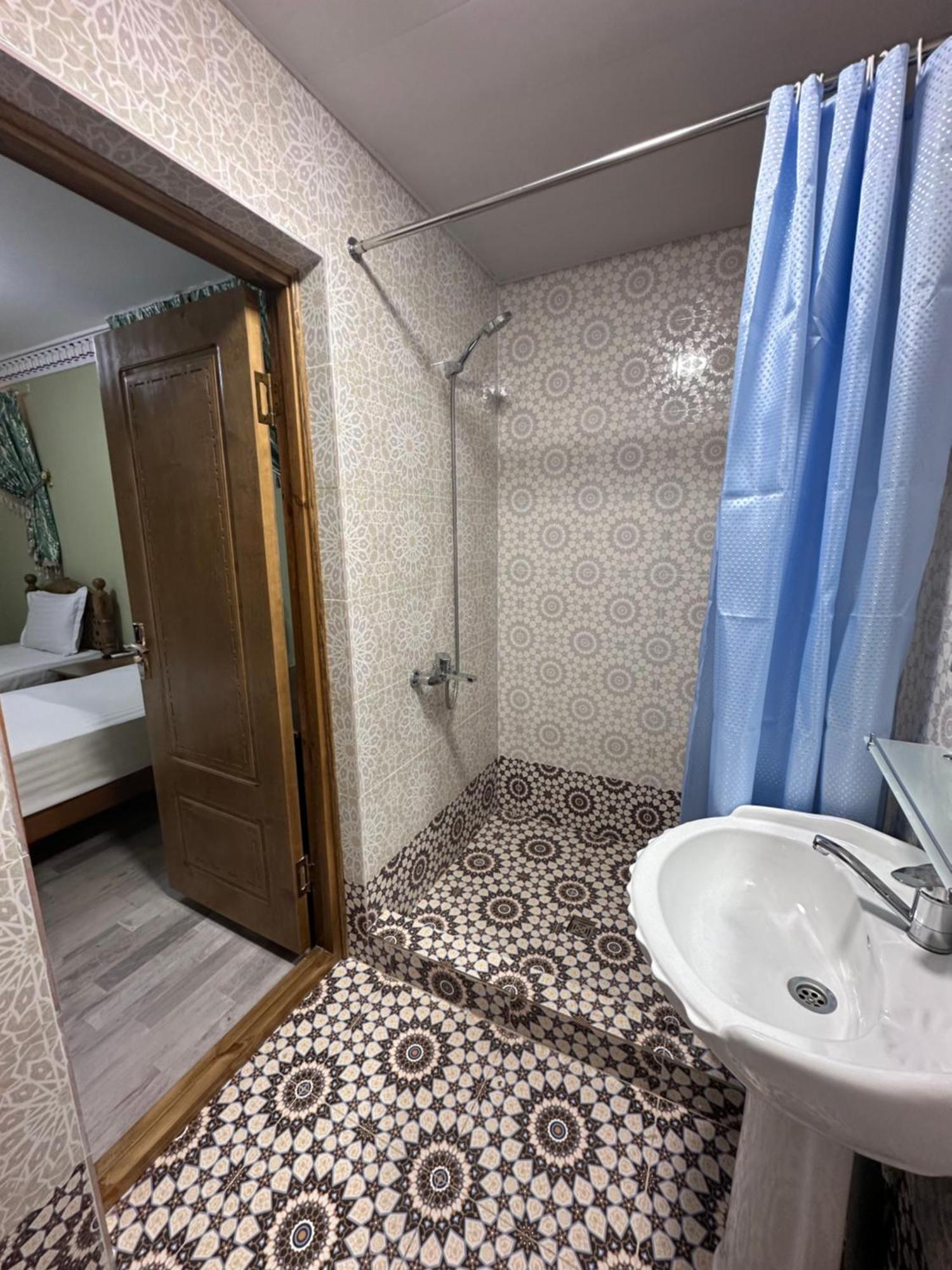 Hotel Zarhal Bukhara Esterno foto