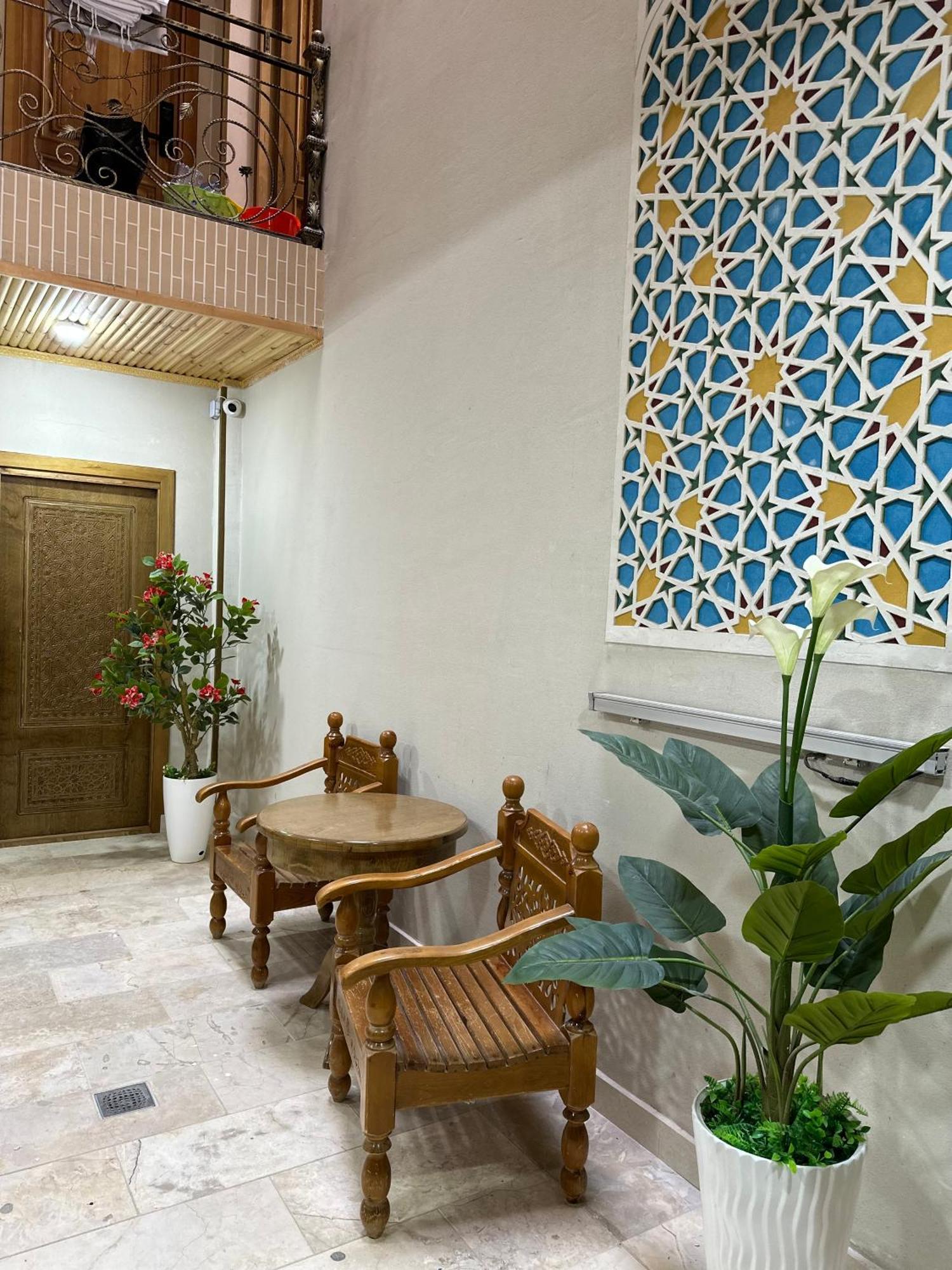 Hotel Zarhal Bukhara Esterno foto
