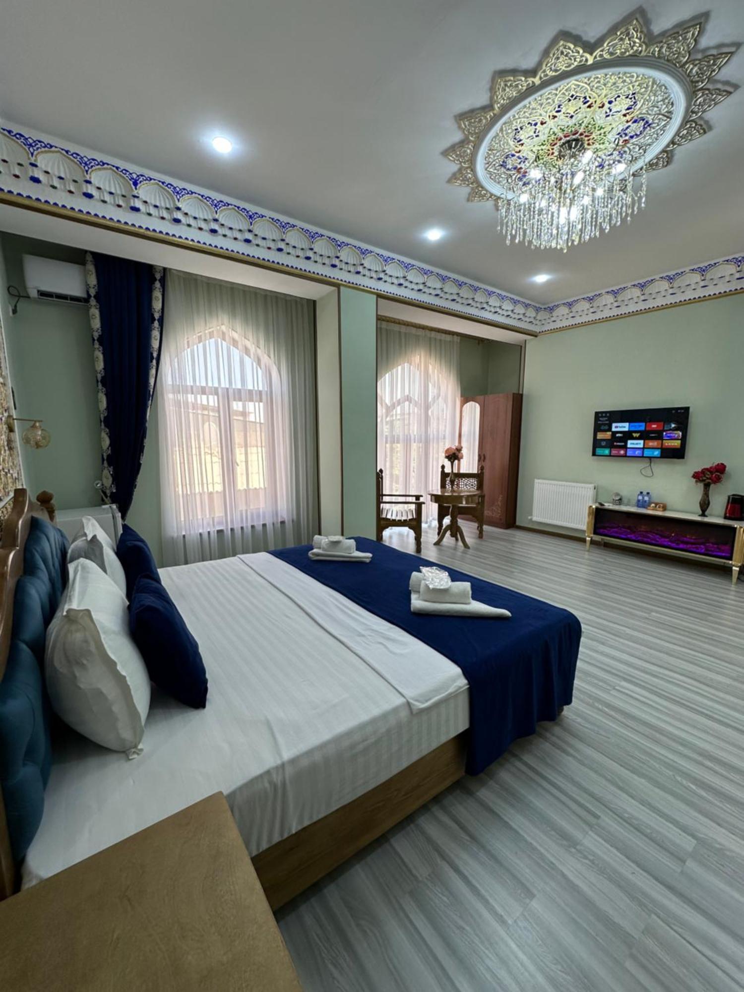 Hotel Zarhal Bukhara Esterno foto