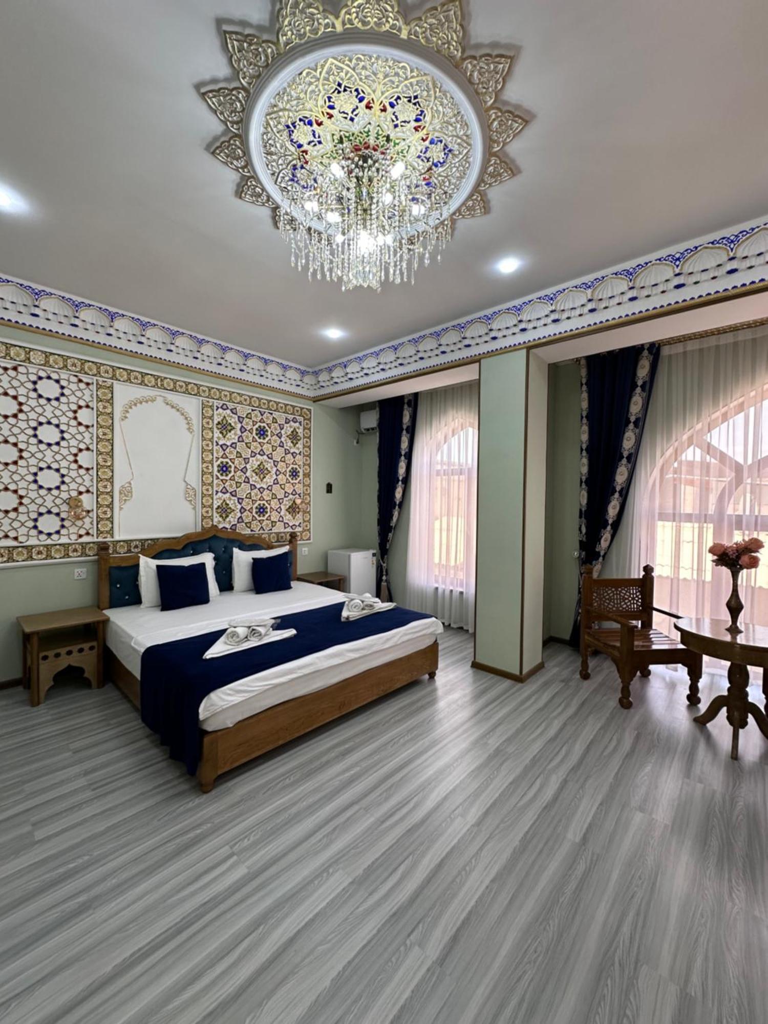 Hotel Zarhal Bukhara Esterno foto