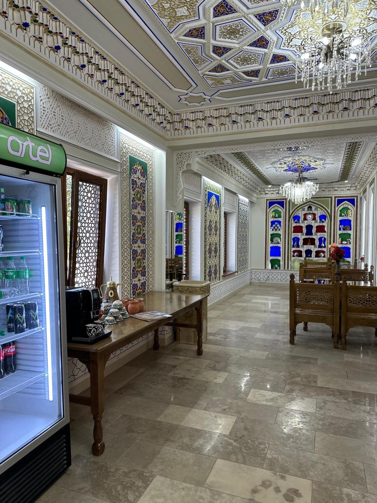 Hotel Zarhal Bukhara Esterno foto