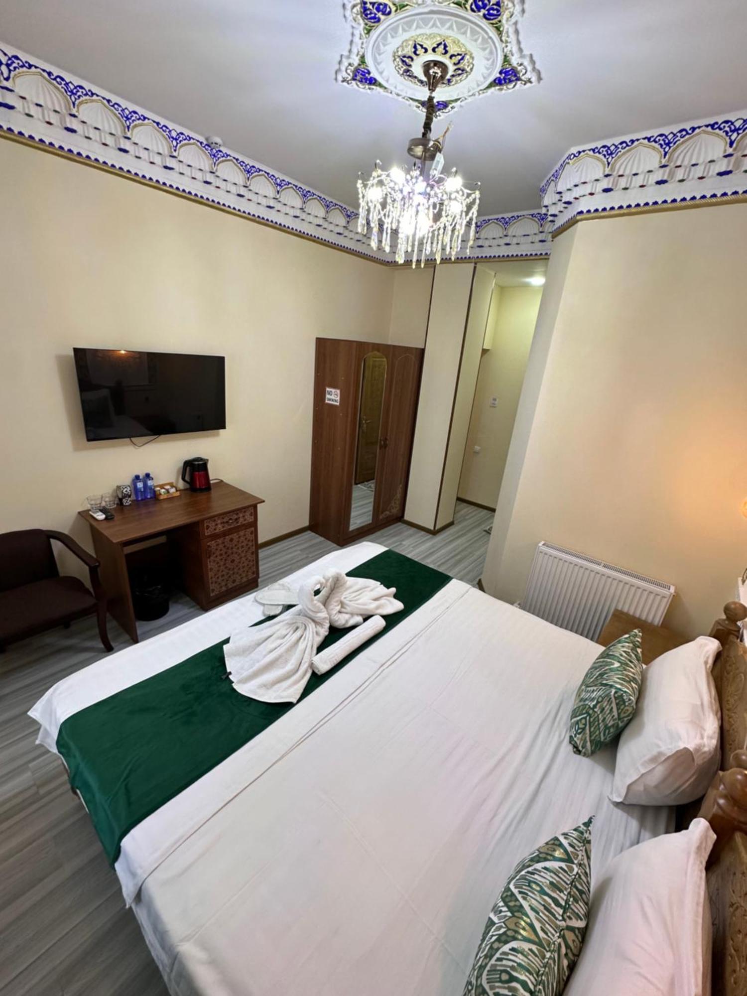 Hotel Zarhal Bukhara Esterno foto